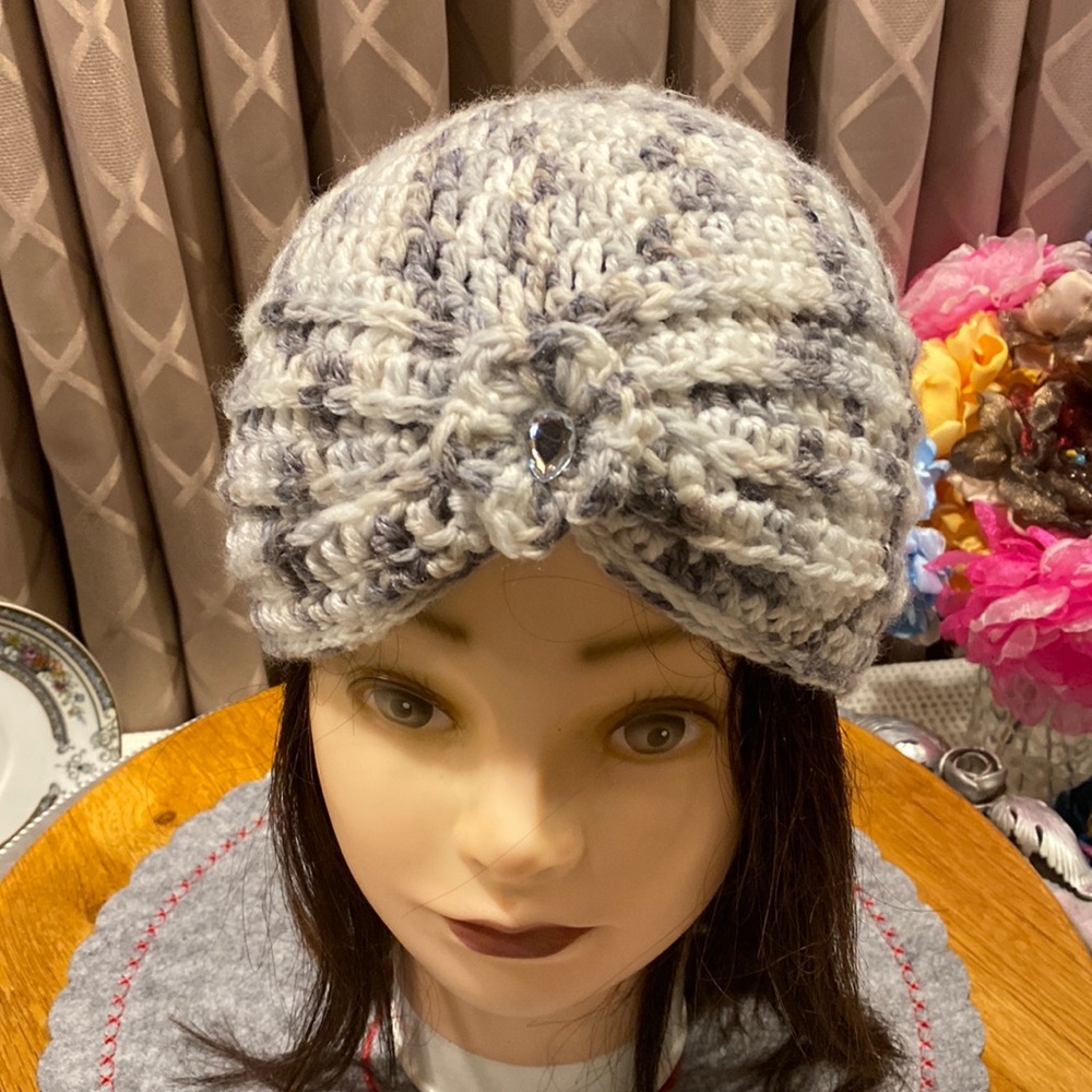 Crocheted Gray and White Beanie - L